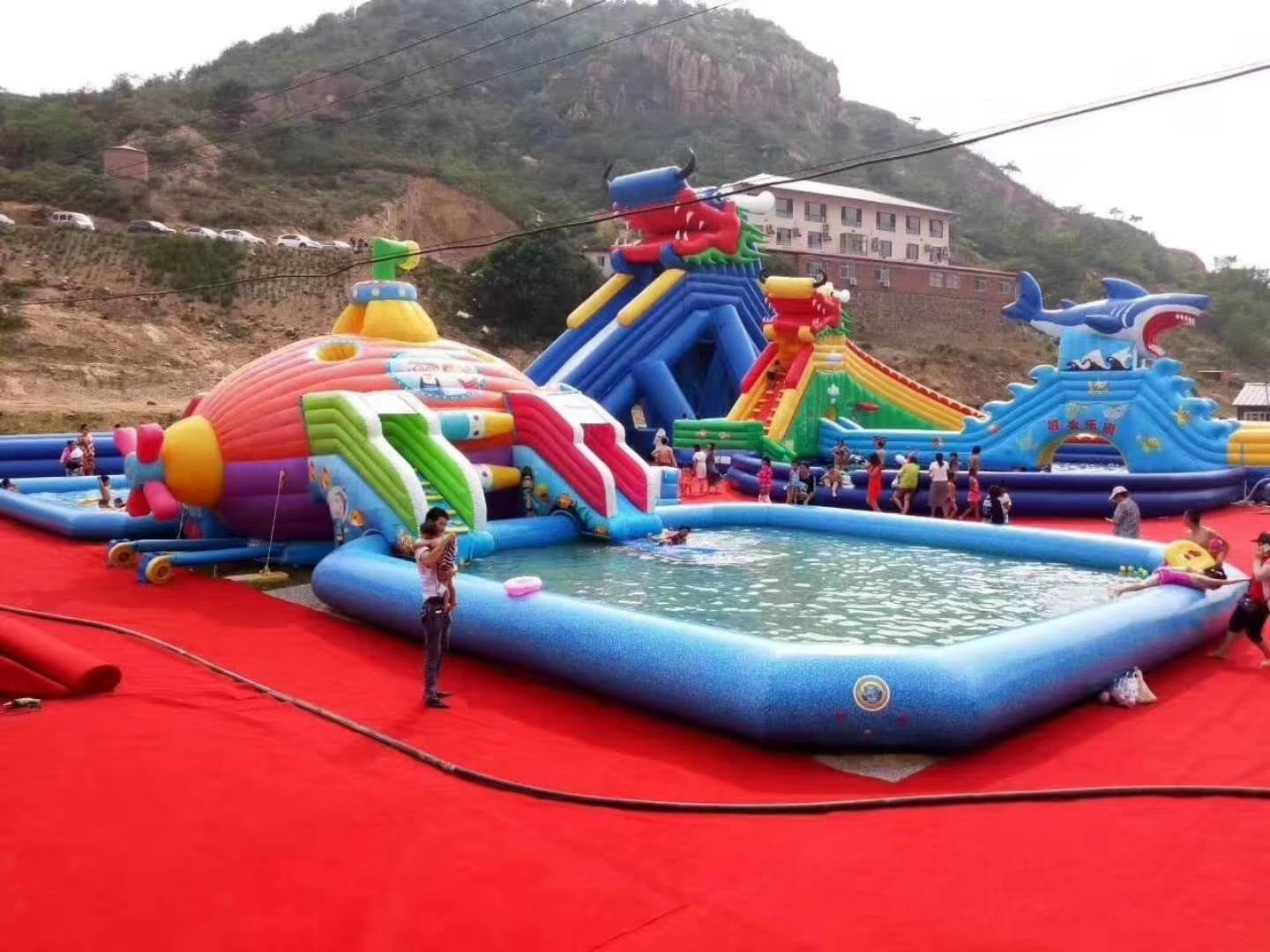 海南深海潜艇充气水上乐园